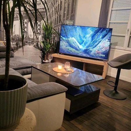T2 Cosy Autonome H24 Parking Prive Attenant Tv 165Cm Netflix Wi-Fi Au Rez-De-Chaussee Alençon المظهر الخارجي الصورة