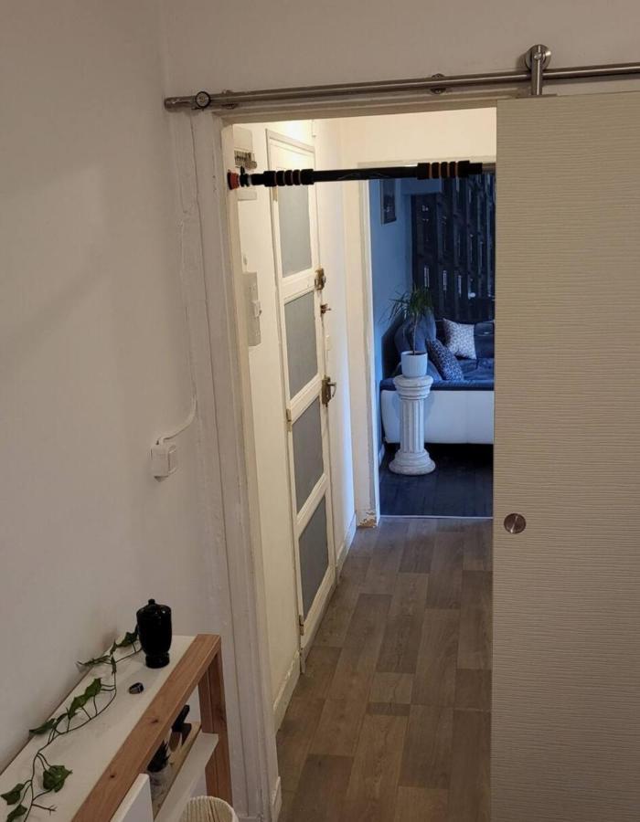 T2 Cosy Autonome H24 Parking Prive Attenant Tv 165Cm Netflix Wi-Fi Au Rez-De-Chaussee Alençon المظهر الخارجي الصورة